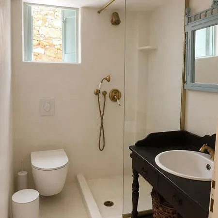 Voutakia Retreat Seafront * Халки