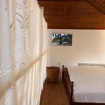 Voutakia Retreat Seafront Chalki Town