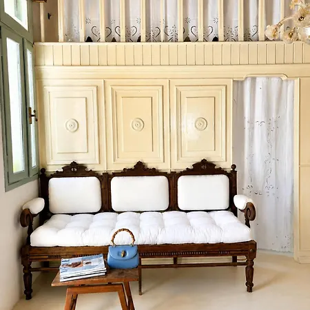 Дом отдыха Voutakia Retreat Seafront Халки